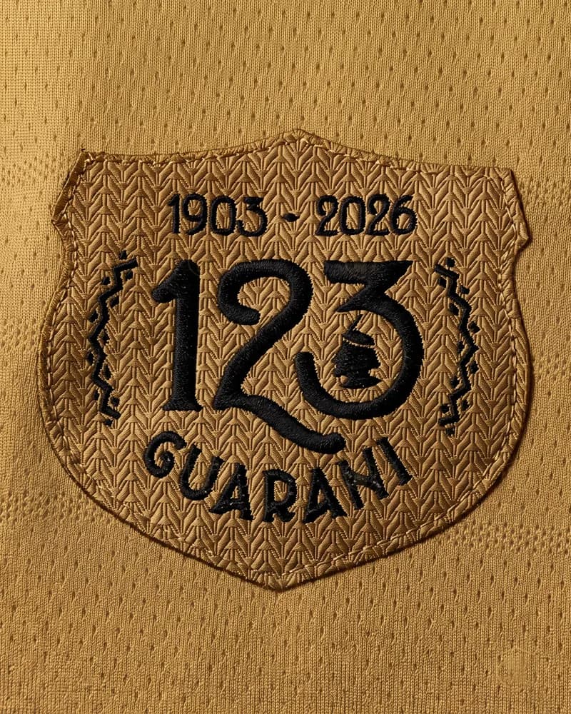 Escudo de Club Guaraní, 2026