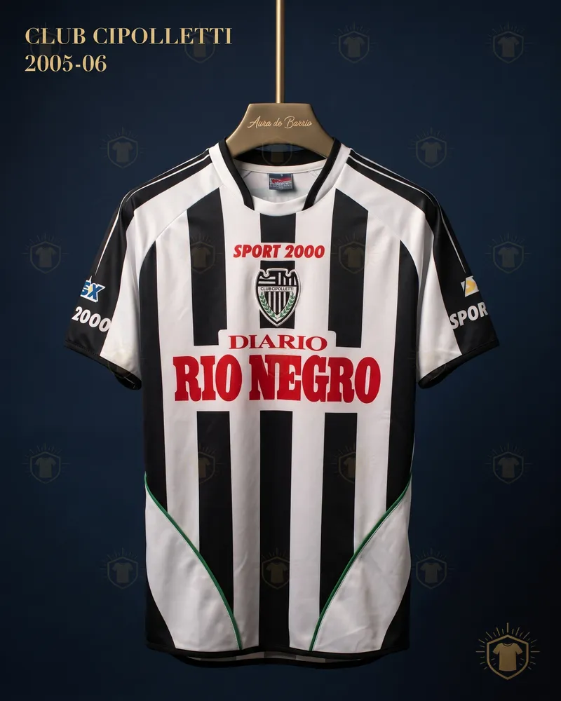 Camiseta local 2005–06 de Club Cipolletti (recreación)