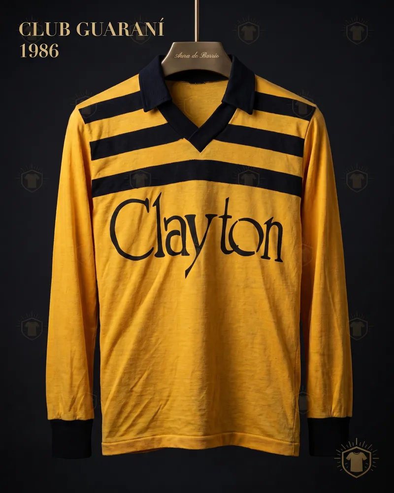 Camiseta visitante 1986 de Club Guarani (recreación)