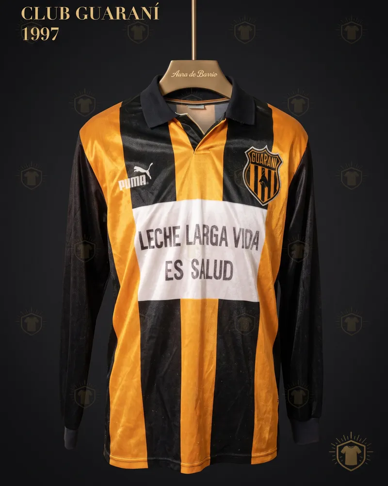 Camiseta local 1997 de Club Guarani (recreación)
