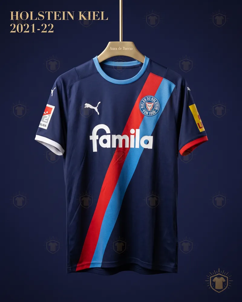 Camiseta local 2021–22 de Holstein Kiel (recreación)