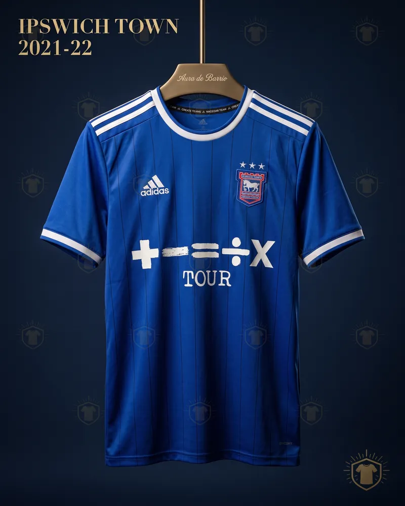 Camiseta local 2021–22 de Ipswich Town (recreación)