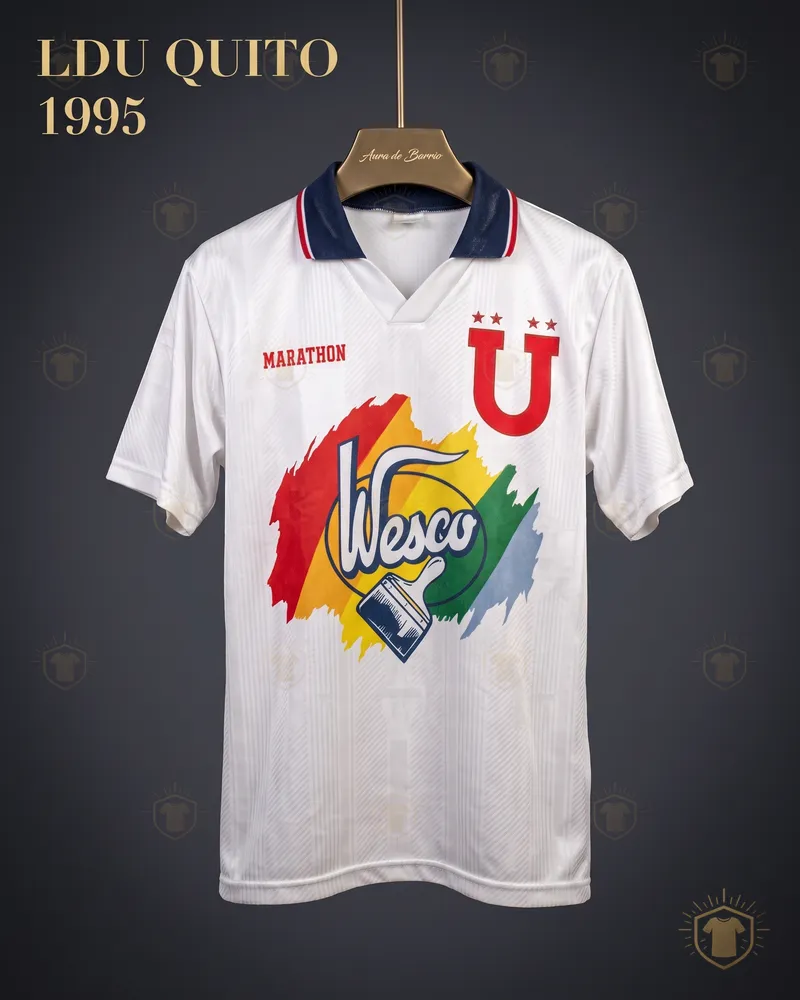 Camiseta local 1995 de Liga Deportiva Universitaria de Quito (recreación)