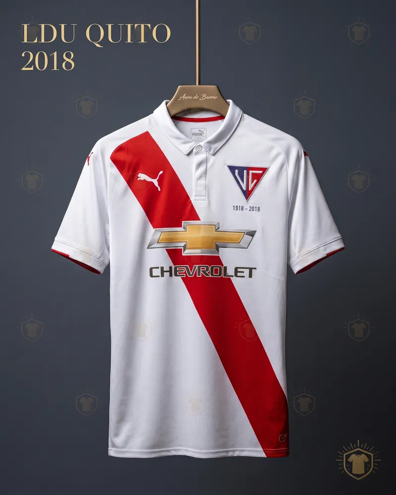 Camiseta especial 2018 de Liga Deportiva Universitaria de Quito (recreación)