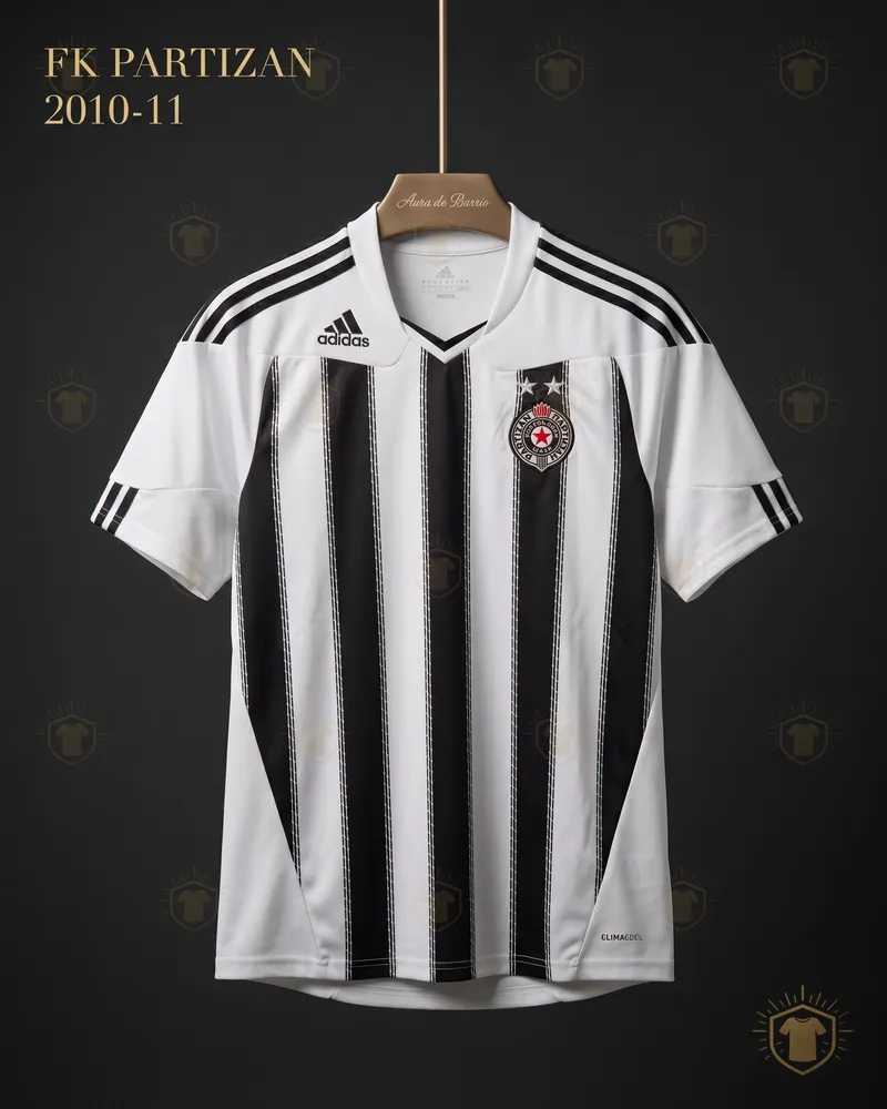 Camiseta local 2010–11 de FK Partizan (recreación)