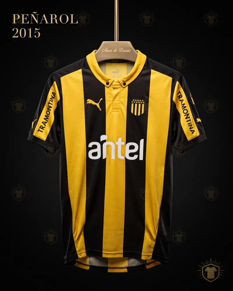Camiseta local 2015 de Peñarol (recreación)