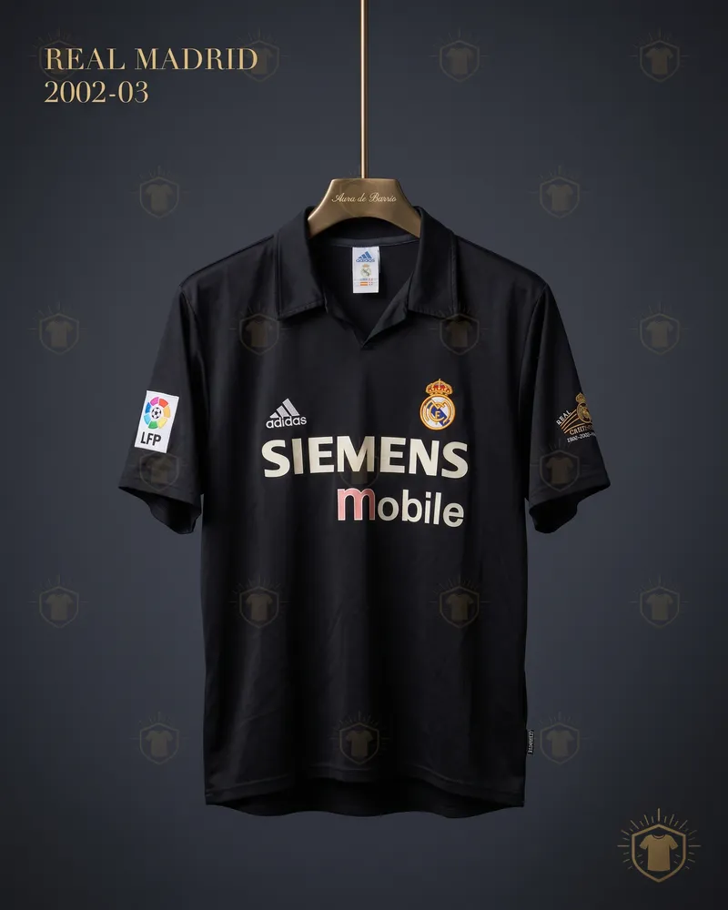 Camiseta visitante 2002–03 de Real Madrid (recreación)